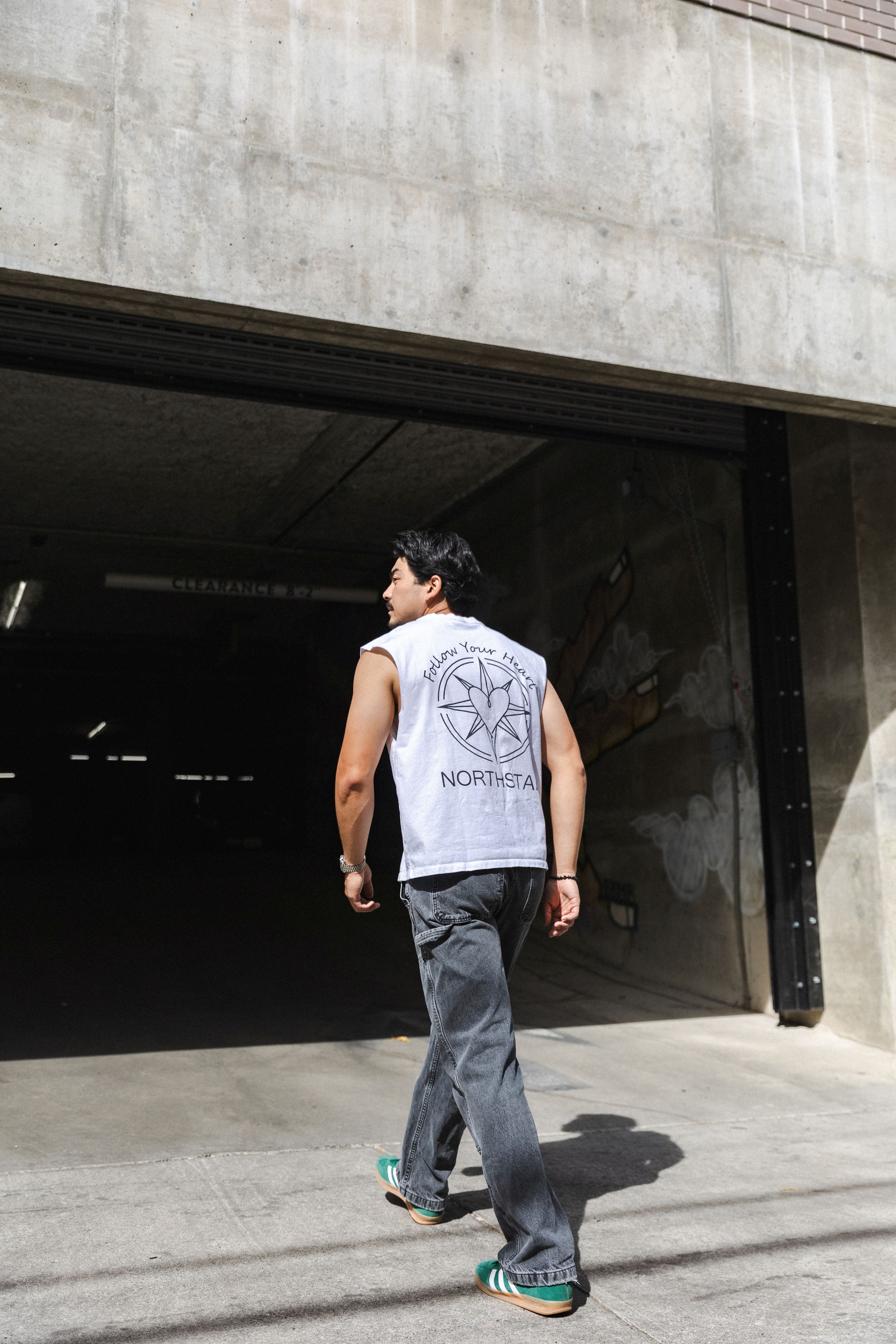 Raw Edge Lightweight Cutoff